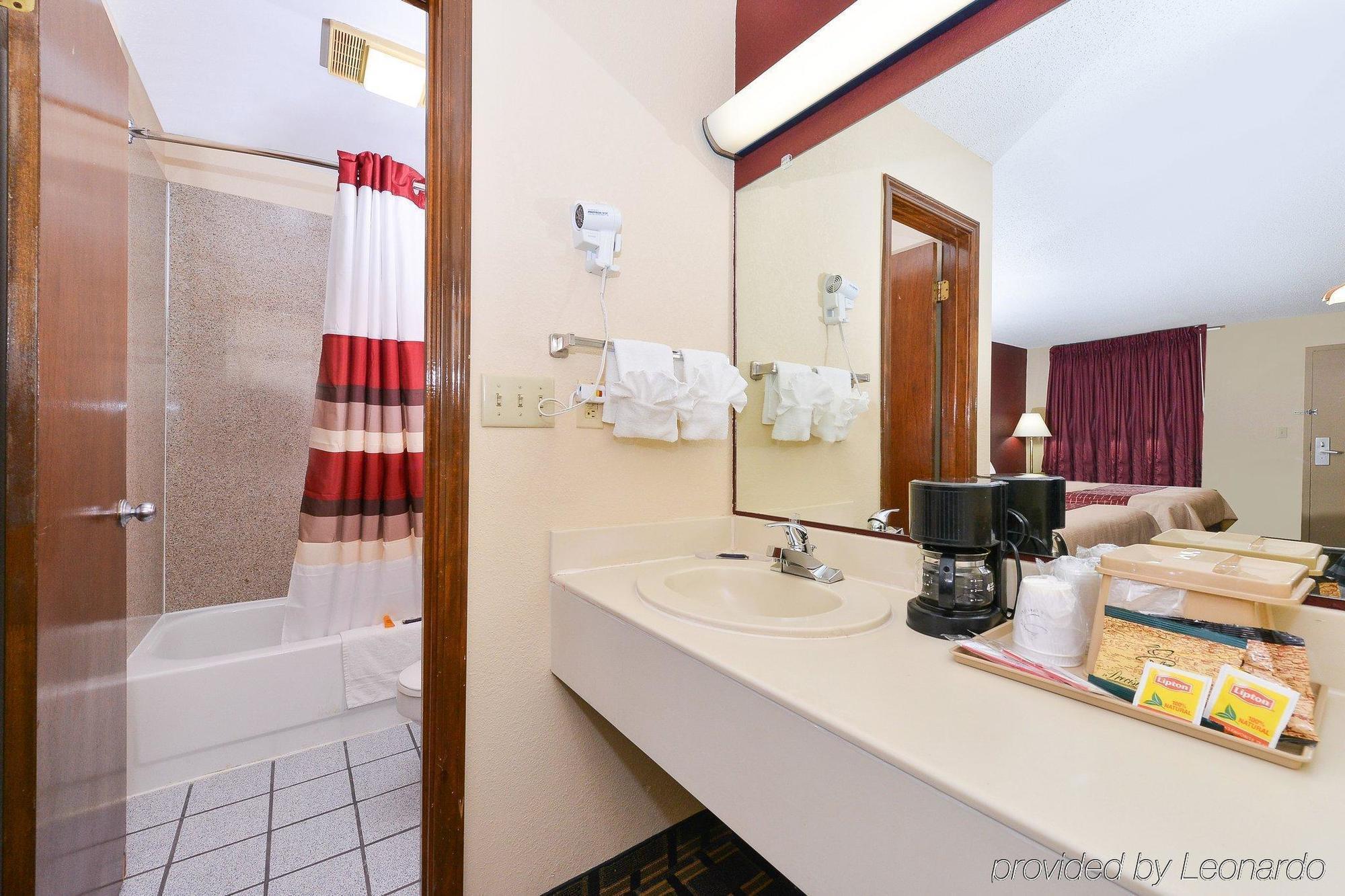 Red Roof Inn Cartersville-Emerson-Lakepoint North Zewnętrze zdjęcie